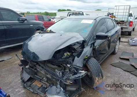 2012 Ford Focus Se z USA, uszkodzony, nr VIN 1FAHP3F22CL262247